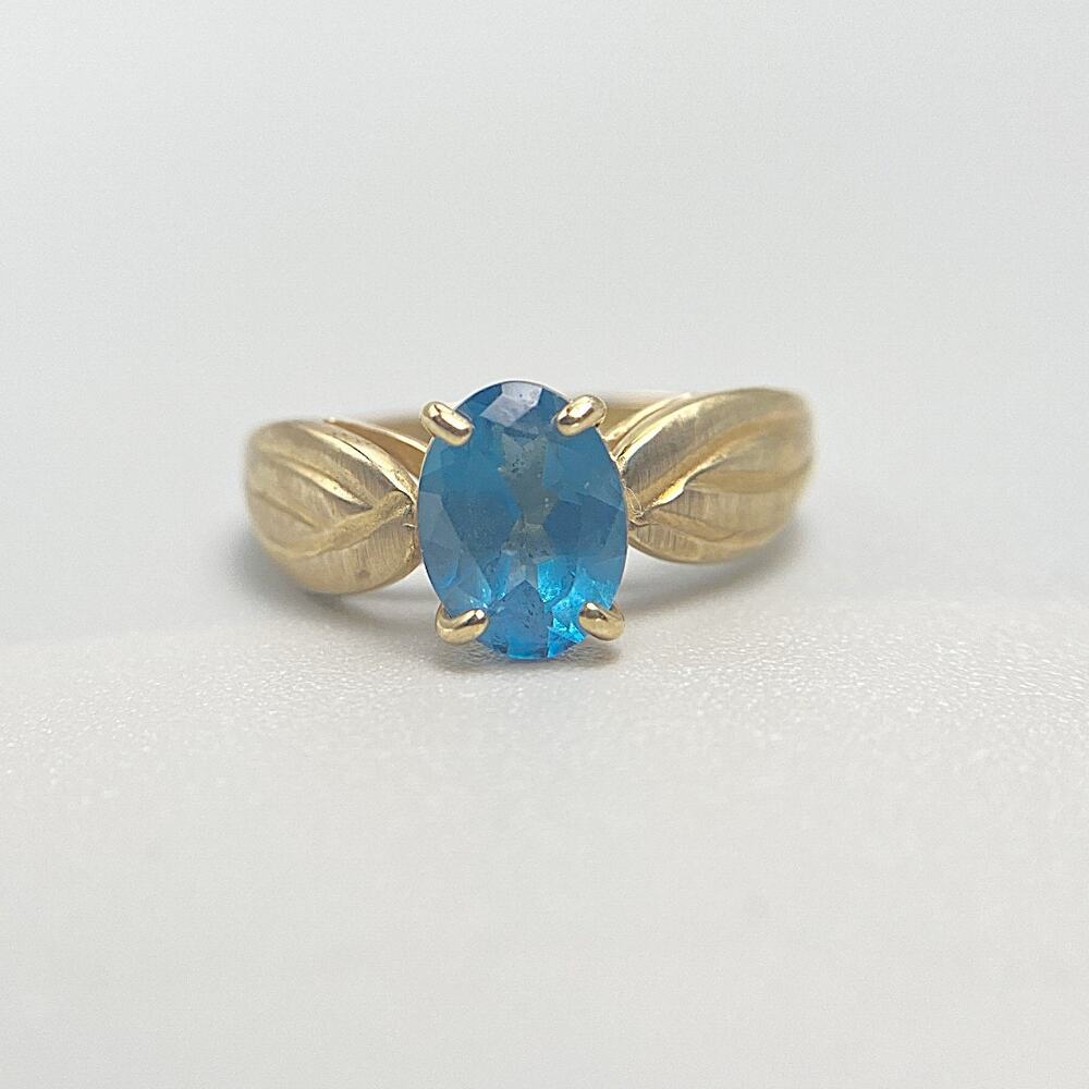 10K Yellow Gold Blue Topaz Ring | Oval Gem | Leaf Band | Size 5.75